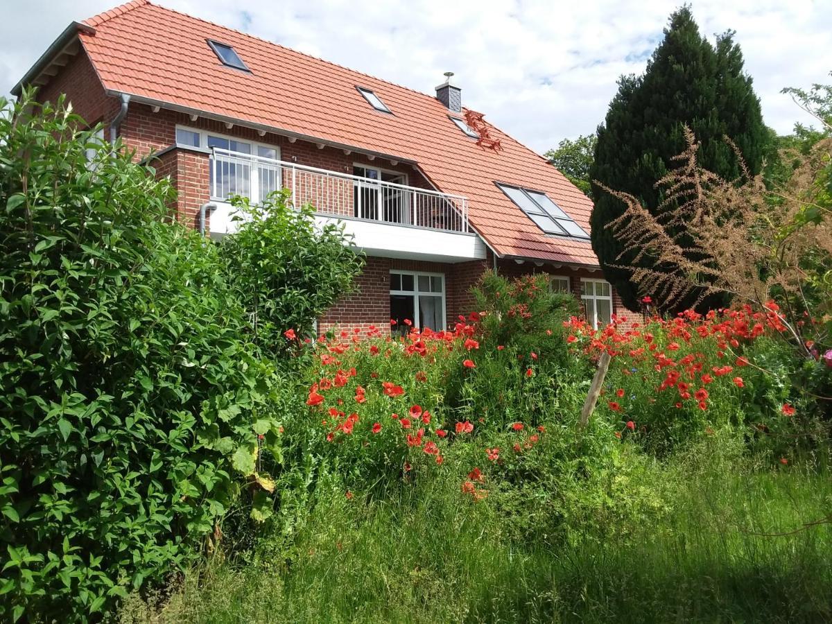Haus Rosengarten- Ruhige Ferienwohnungen Im Gruenen Sehlen Экстерьер фото