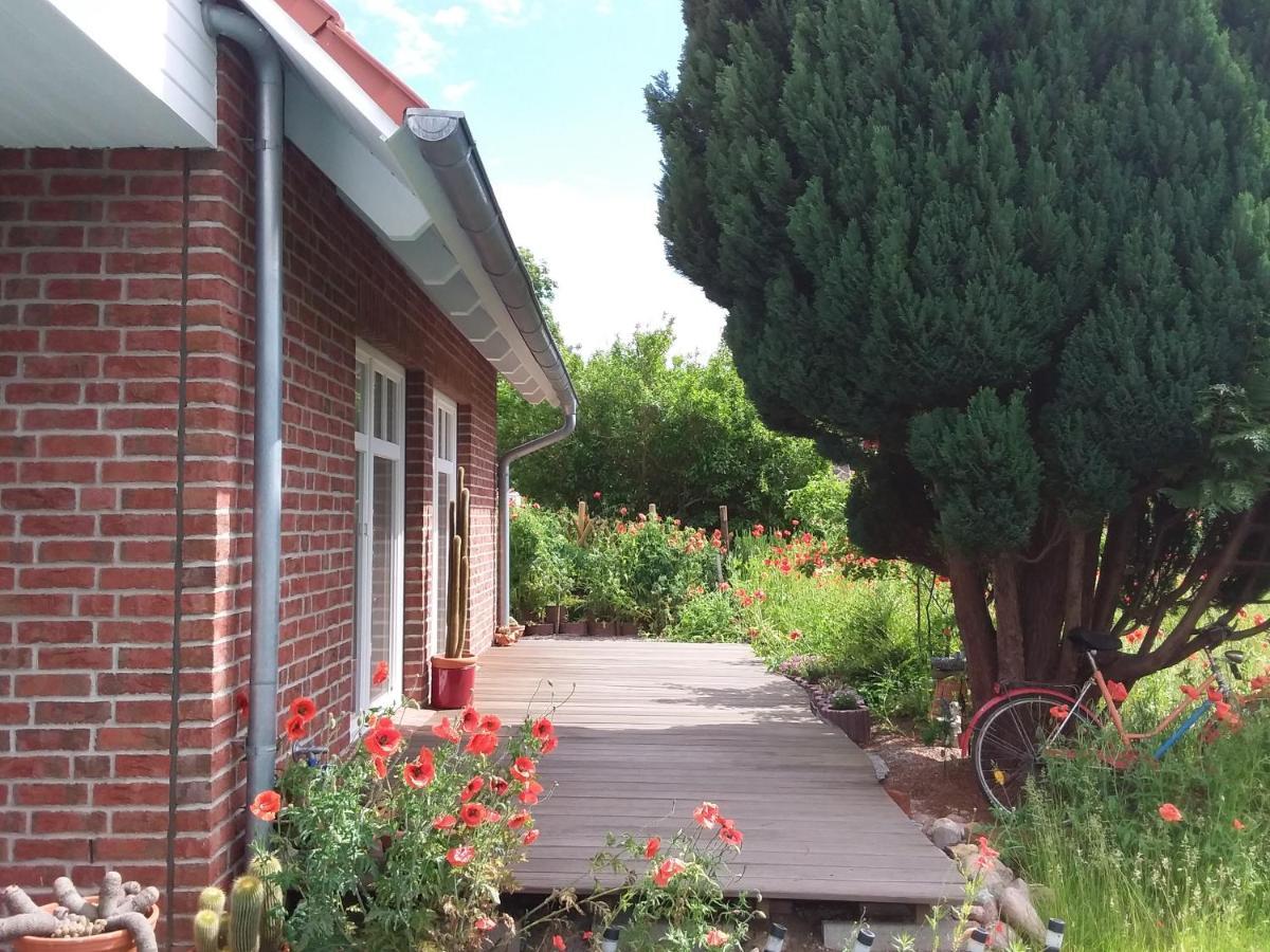 Haus Rosengarten- Ruhige Ferienwohnungen Im Gruenen Sehlen Экстерьер фото